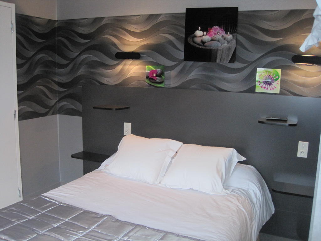 Hotel Restaurant Rive Gauche Bessines-sur-Gartempe Rom bilde