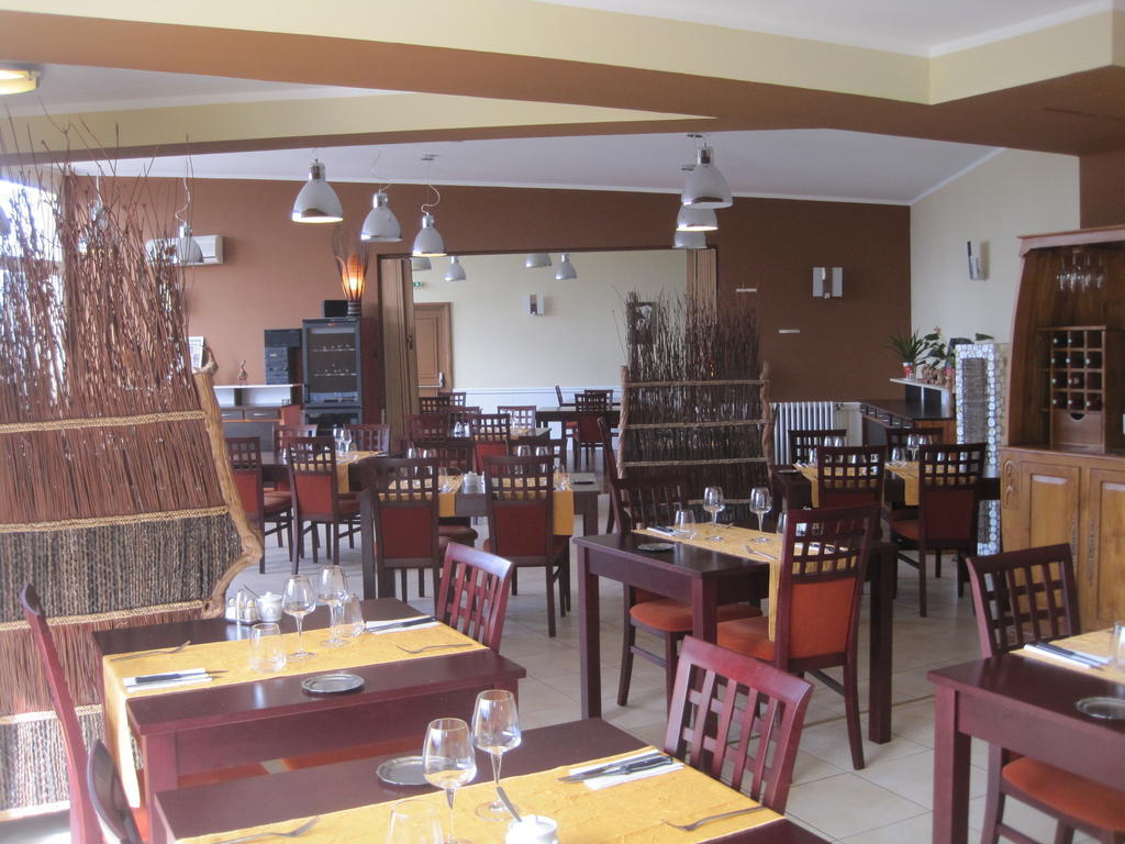 Hotel Restaurant Rive Gauche Bessines-sur-Gartempe Eksteriør bilde