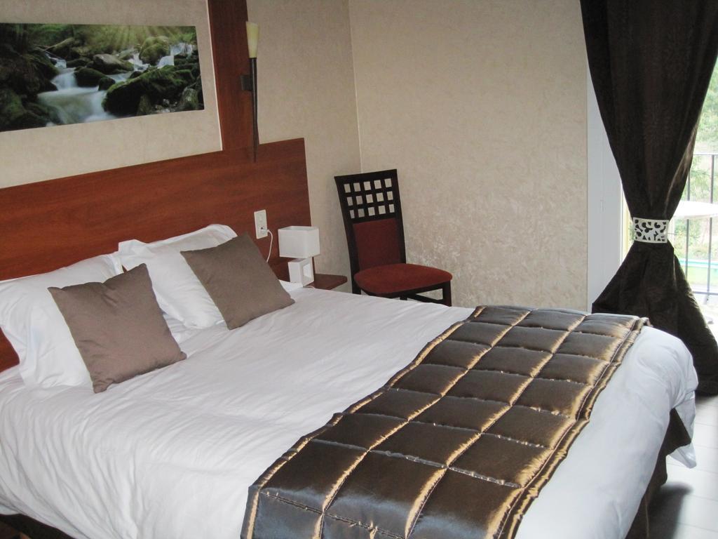 Hotel Restaurant Rive Gauche Bessines-sur-Gartempe Eksteriør bilde